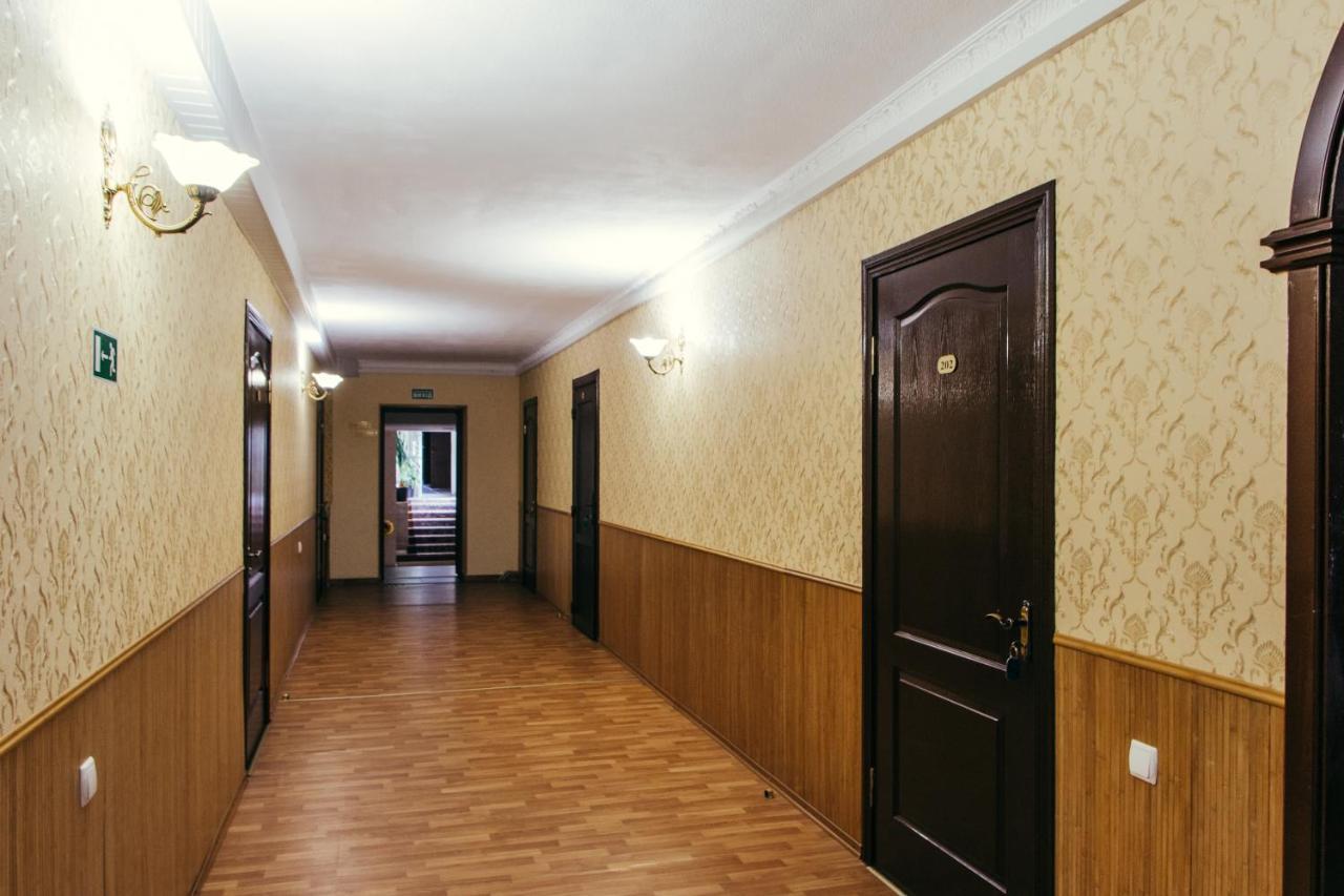 Hotel Maria Kropyvnyc'kyj Esterno foto
