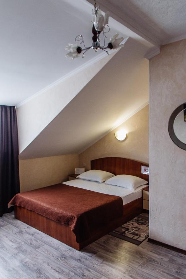Hotel Maria Kropyvnyc'kyj Esterno foto